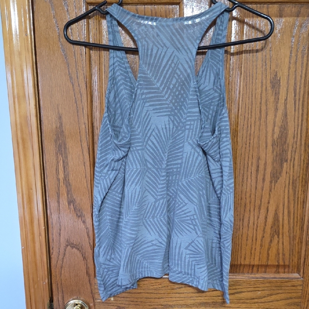 Mossimo Gray Leaf-Pattern Racerback Tank - Picture 3 of 5